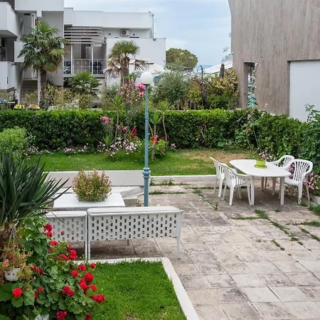 Avra Vacation Tatil Evi Toroni