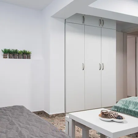 Дом отдыха Avra Vacation