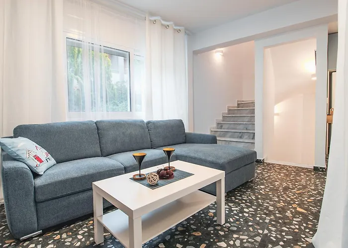 Avra Vacation Holiday home *