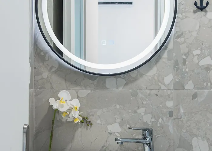 Avra Vacation Toroni