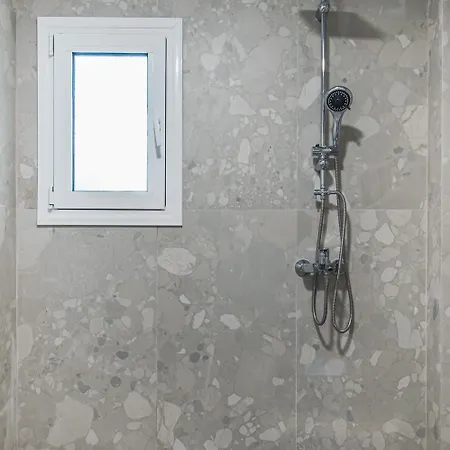 Avra Vacation 펜션 토로니