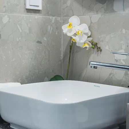 펜션 Avra Vacation 토로니