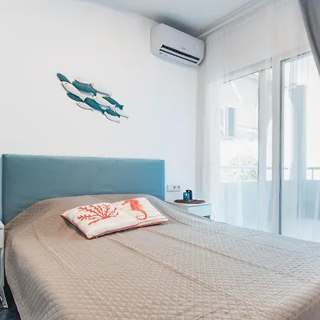 펜션 Avra Vacation 토로니